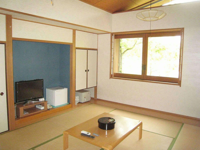Others 5, Eo No Mori Kensyu Center, Miki