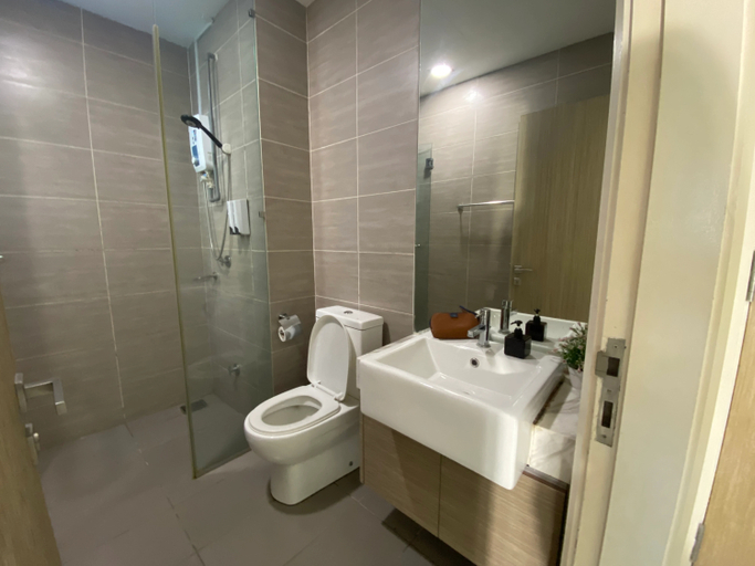 Bathroom 5, Icon City by WeCare, Petaling Jaya