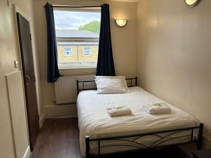 Bedroom 2, Hartley Hotel, London