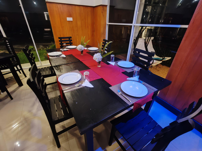 Food & Drinks 2, White City Villa, Nuwara Eliya