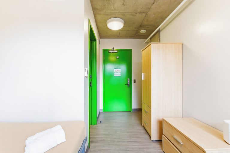 Room 4, Henderson Residence University of Ottawa, Ottawa