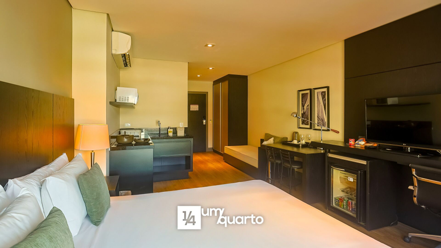 Others 5, Manhattan On Floor, Curitiba
