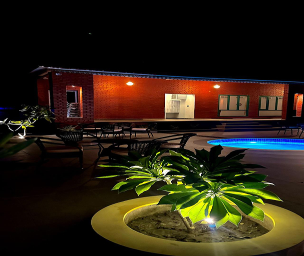 Garden 2, SAIPRASAD TIGER RESORT, Seoni
