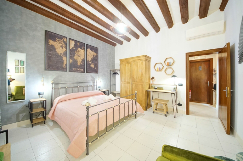 Room 4, DolceVita Apartments N. 531, Venezia