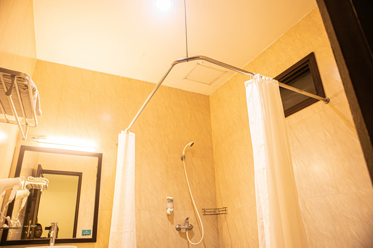 Bathroom 4, Ole Suites Cottage, Bogor
