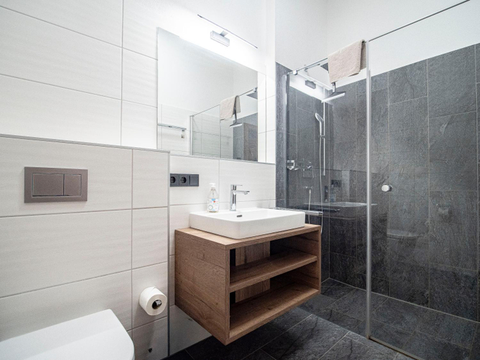 Bathroom 2, The Peak Premium Apartments Dienten am Hochkonig, Zell am See