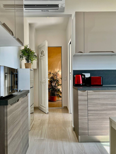 Room 2, one Bedroom Appartment Nice View Near Monaco, Alpes-Maritimes
