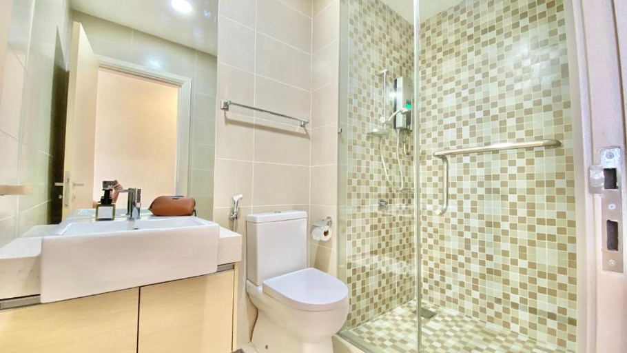 Bathroom 5, Icon City Residences, Petaling Jaya