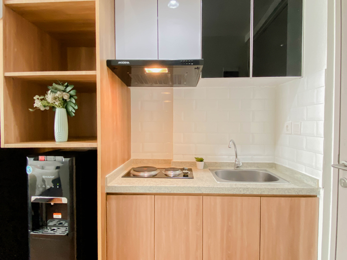 Others 4, Neat Restful Studio Room at Apartment Vasanta Innopark By Travelio, Cikarang