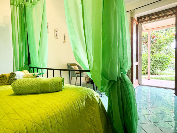 Bedroom 2, Bed and Breakfast Nefer, Potenza