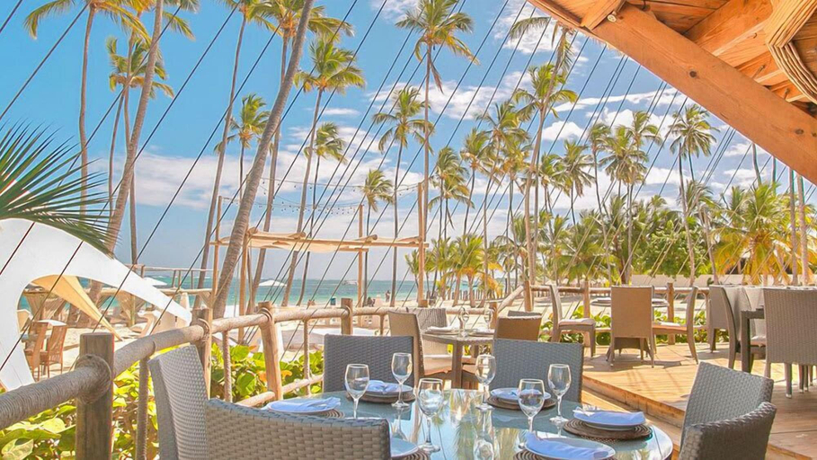 Outdoor dining 4, NOK Dreamy 4BR Villa in Cap Cana's Marina, Salvaleon de Higuey