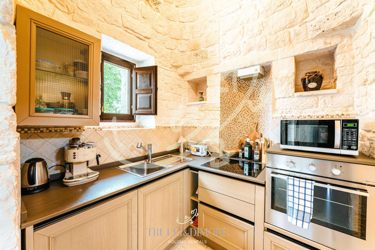 Private kitchen 5, TD Truly Trulli Gentle Breezes Across Olive Va.., Bari