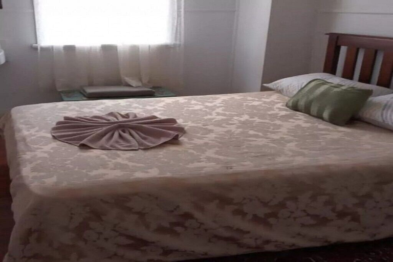 Room 4, The Ashford Hotel & Restaurent, Inverell - Pt A