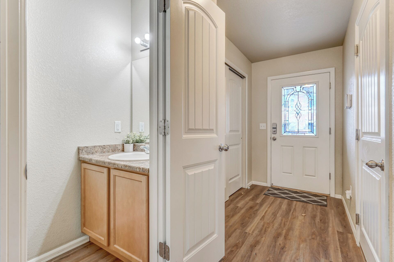 Interior 4, 4819 Painted Sky View, El Paso