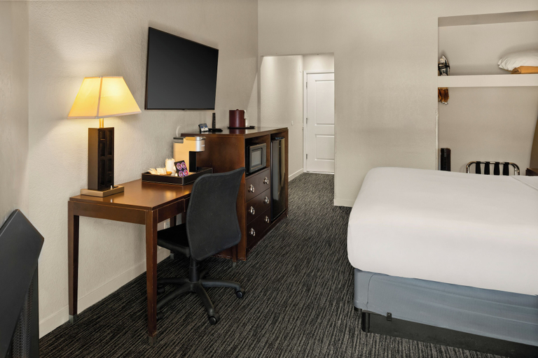 Bedroom 3, Cannery Row Inn, Monterey