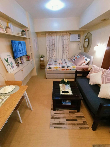Others 2, Avida Tower 3 L21 staycation rm 117, Iloilo City