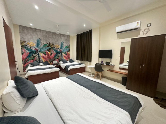 Bedroom 5, LEO Deluxe & Suite Room, Solapur