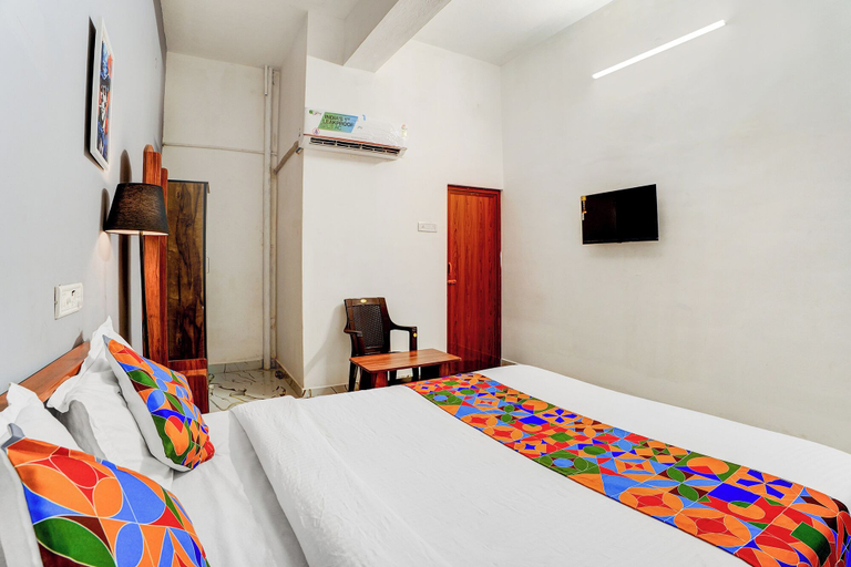 Room 5, Fabhotel Redmoon Residency Elite - Nr Sri Ramachandhra University, Thiruvallur