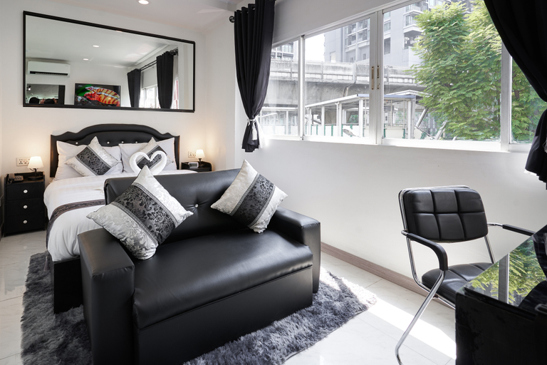 Bedroom 3, Thonglor Suites Hotel, Wattana