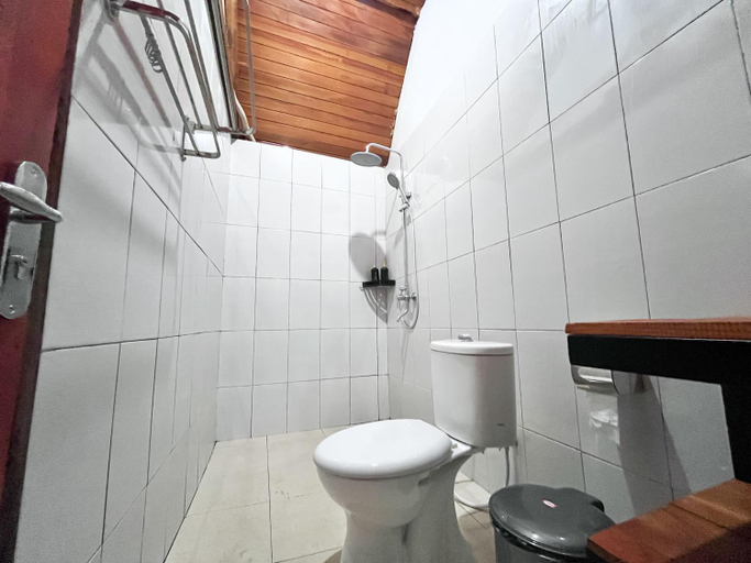 Bathroom 5, dbelish village & resto, Klungkung