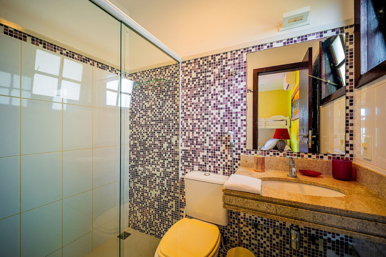 Bathroom 4, Bz60 Casa em condomínio pé na areia, Armação dos Búzios