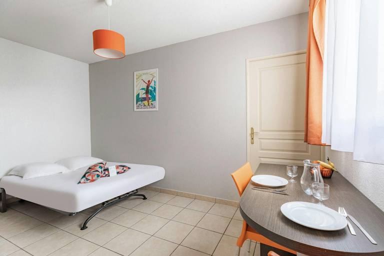Bedroom 3, Appart'City Classic Marseille Aéroport - Vitrolles, Bouches-du-Rhône