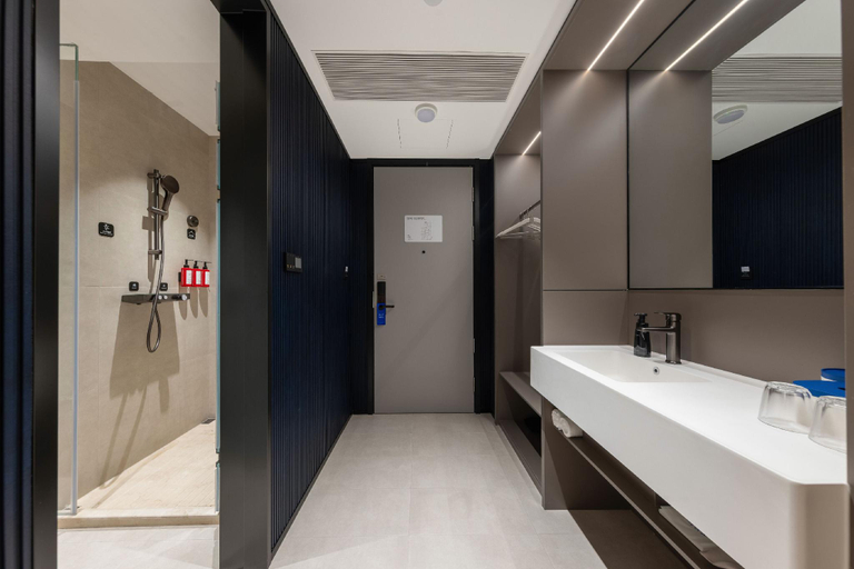 Bathroom 4, Atour Light Hotel Guiyang Penshuichi Shanxi Road, Guiyang