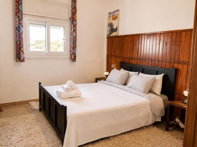Bedroom 2, HeenaluSurfCamp- Rooftop Ocean View - 6p-Tamraght, Agadir-Ida ou Tanane