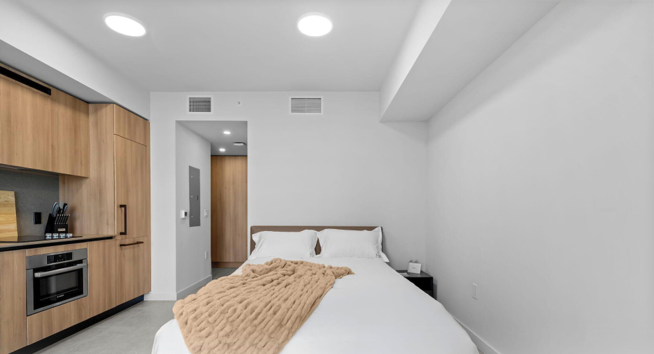 Room 4, 501 First Studio with Luxury Amenities, Miami-Dade