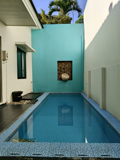Others 2, Villa Kusuma Pinus M12, Malang