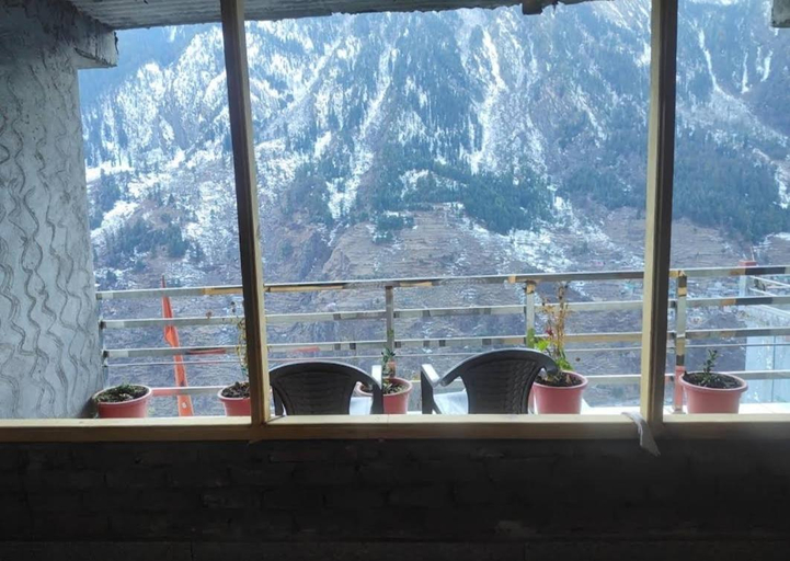 Others 4, lake view resort kafnoo, Kinnaur