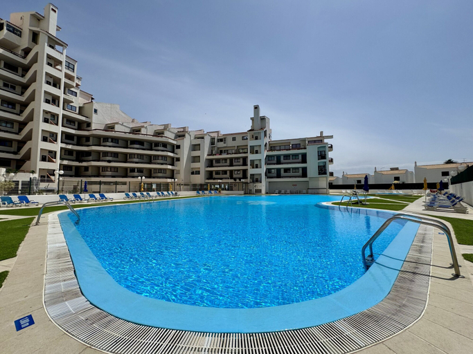 Pool 3, Albufeira Skylight 3 With Pool by Homing, Albufeira