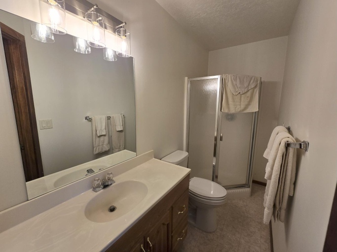 Bathroom, Salt River Lodge, Lincoln