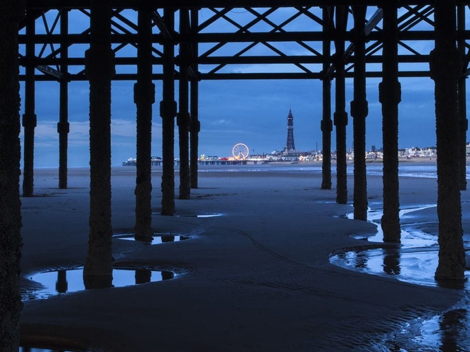 Others 4, Avari Beach Hotel, Blackpool