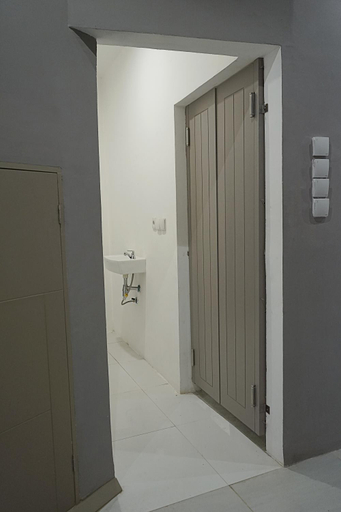 Bathroom 4, New Hostel Braga, Bandung