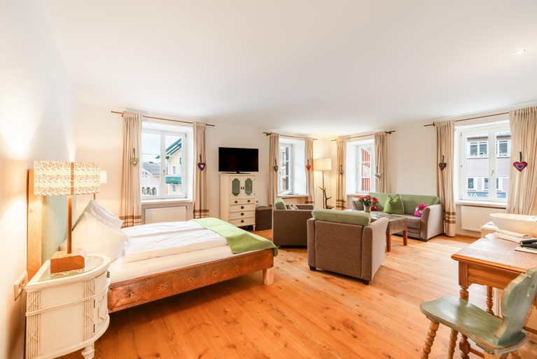 Bedroom 3, Hotel Gasthof zur Post, Salzburg Umgebung