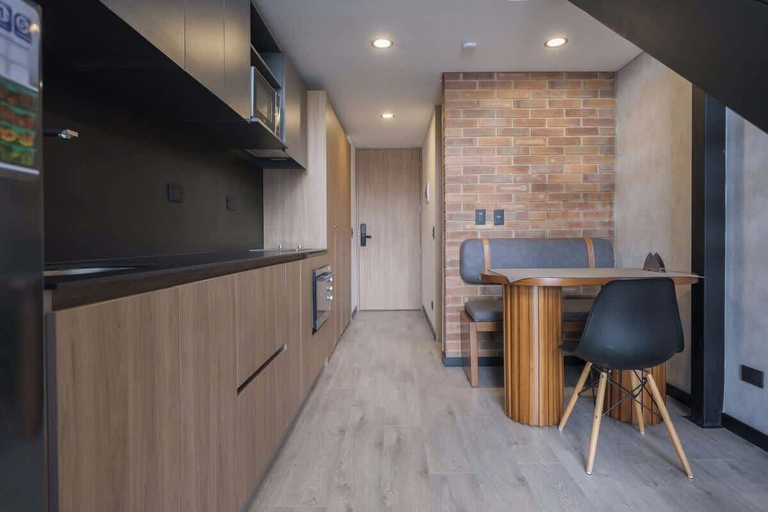 Dining 2, NOK Luxury 1 BR Duplex in Virrey, Santafé de Bogotá
