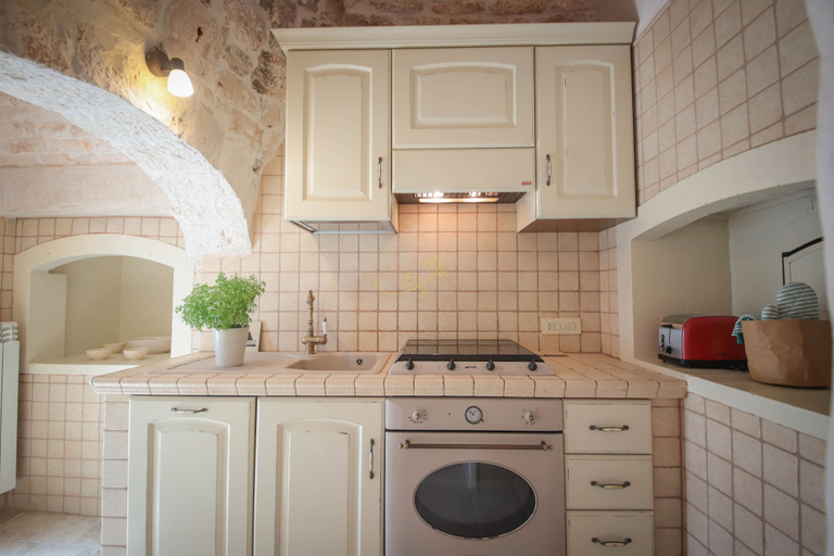 Private kitchen 4, TD I Pagliericci - Enjoy Trulli With Pool, Bari
