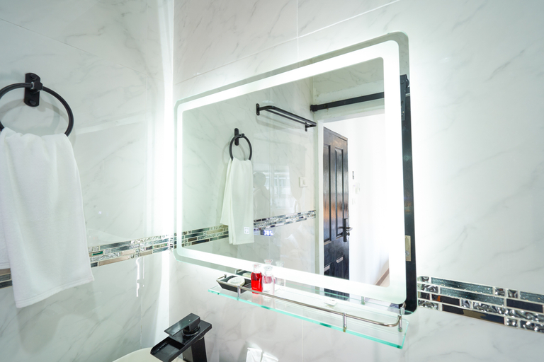 Bathroom 4, Thonglor Suites Hotel, Wattana