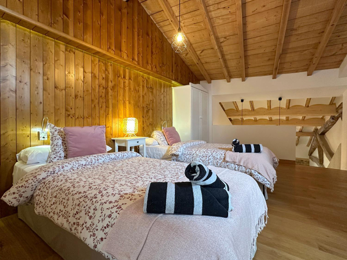 Bedroom 2, Palacio de Sansol, Navarra