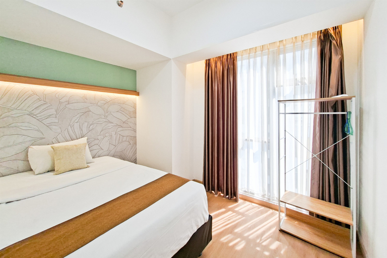 Bedroom 3, Modern 3BR Apartment with Chic Style at M-Town Residence By Travelio, Tangerang