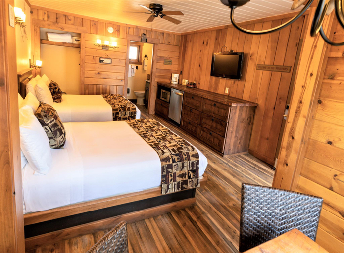 Bedroom 2, Cedar Glen Lodge, Placer