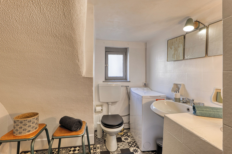 Bathroom 2, La Casa Della Vikinga With Sea-view Terrace, Imperia