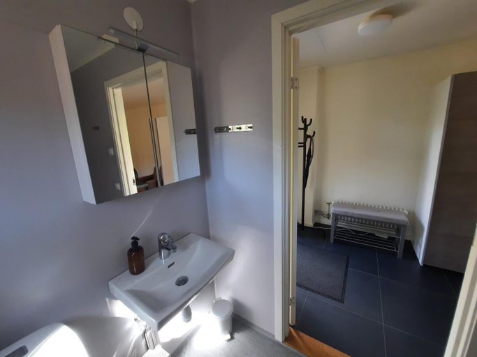 Bathroom 2, Easystar guest house, Värmdö