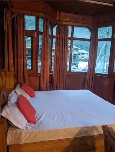 Others 5, lake view resort kafnoo, Kinnaur