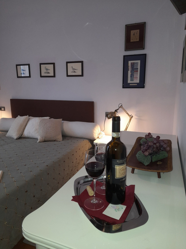 Room 2, Casa di Alice, Florence