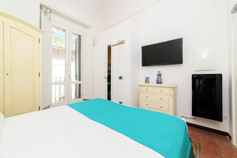 Room 5, AMALFI GALLERY, Salerno