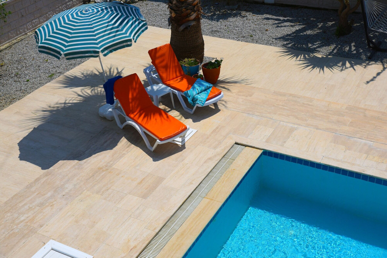 Pool 4, Peaceful Villa- Pool-near Calis Beach- Sleeps 6, Fethiye