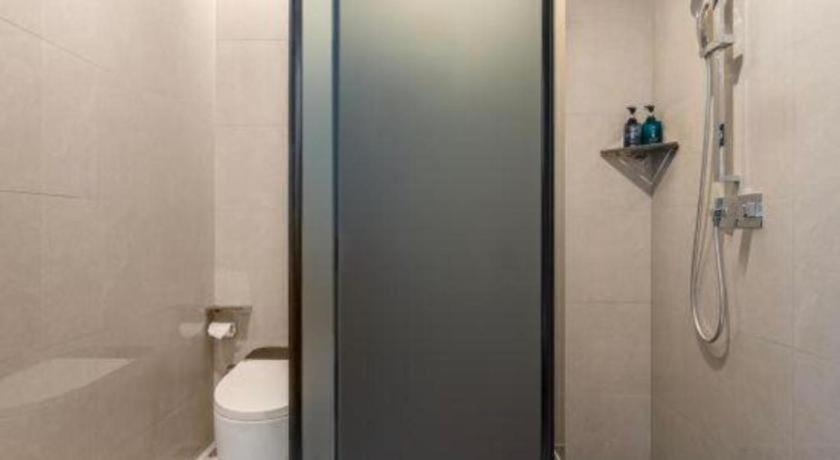 Bathroom 3, Echarm Hotel Wuhan Vanke Future Center Wulidun Metro Station, Wuhan