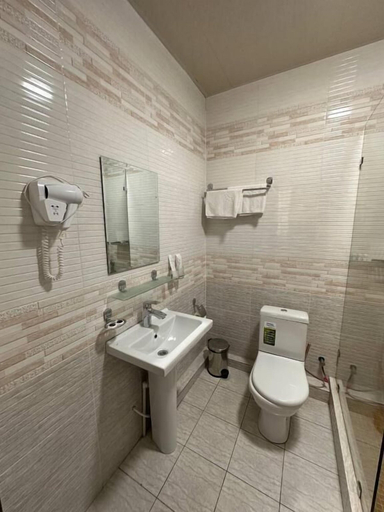 Bathroom 4, GRAND TURON PLAZA HOTEL, Tashkent City